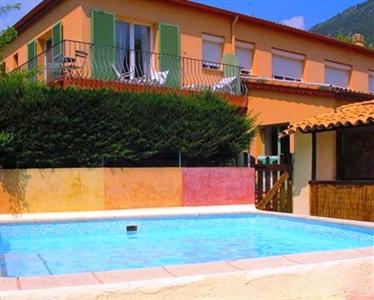 Camping Les Rives du Loup Chalets Tourrettes-sur-Loup