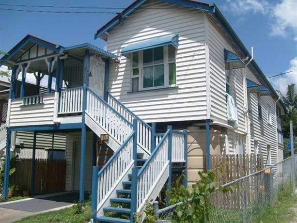 Homestay in Coorparoo near Coorparoo Railway Station