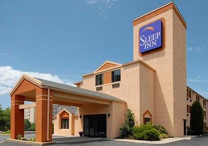 Nuevo Inn and Suites