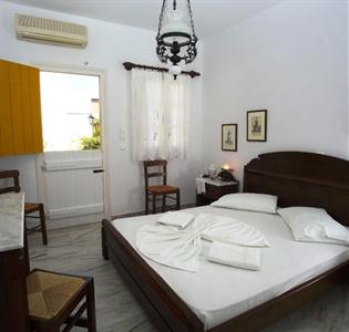 Ostria Rooms & Apartments