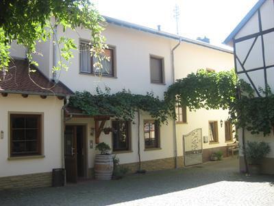 Weingut und Gastehaus Alt