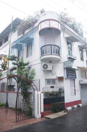 Homestay in Kolkata near Tollygunge Club