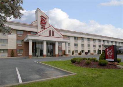 Red Roof Inn & Suites Cleveland - Elyria