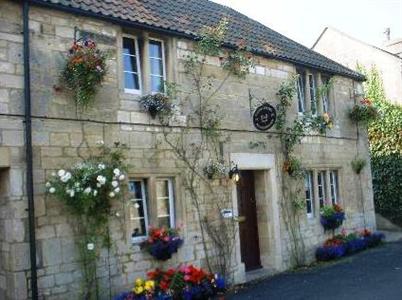 Garston Cottage Bed & Breakfast Bath