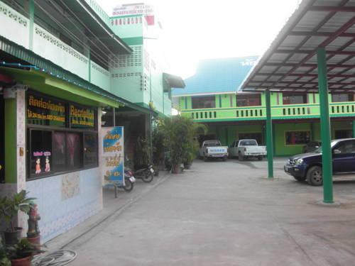 RueangSriSiRi at Sukhothai Bus Terminal