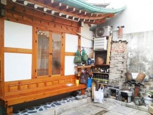 Gaonjae Hanok Guesthouse