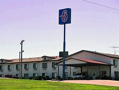 Motel 6 Williamsburg Iowa