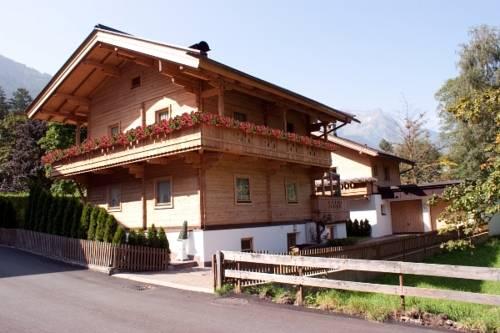 Chalet Apartments Julitta Oberhollenzer