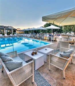 Memories Beach Hotel