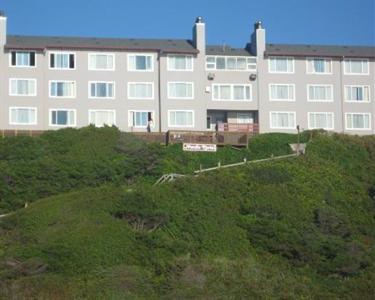 Nordic Oceanfront Inn