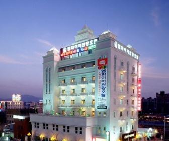 Empire Tourist Hotel