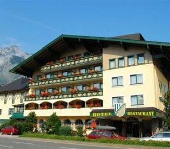 Hotel Hubertushof Anif