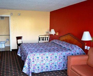 Rodeway Inn & Suites Greenville