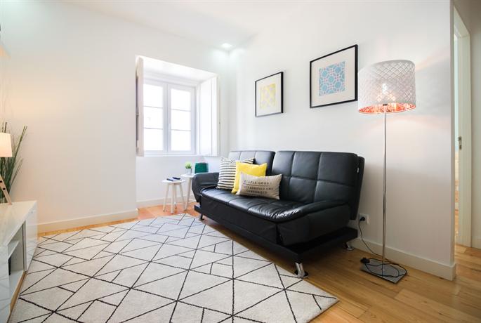 Lisbon Gloria Apartment - in the heart of the city