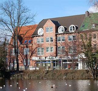 Hotelchen am Teich