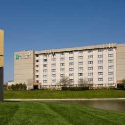 Embassy Suites Chicago-Schaumburg/Woodfield