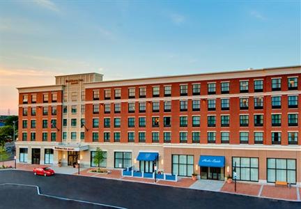 Residence Inn Portsmouth Downtown / Waterfront