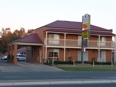 Golden River Motor Inn