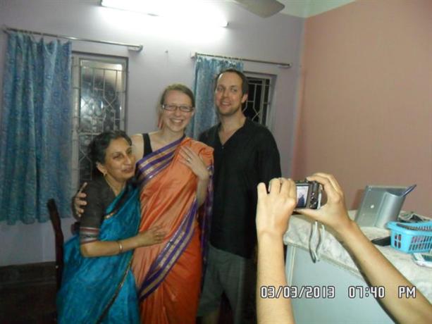 Homestay in Kolkata near R. G. Kar Medical College and Hospital