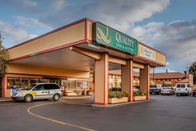 Quality Inn & Suites Medford Airport