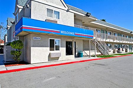 Motel 6 Bakersfield East