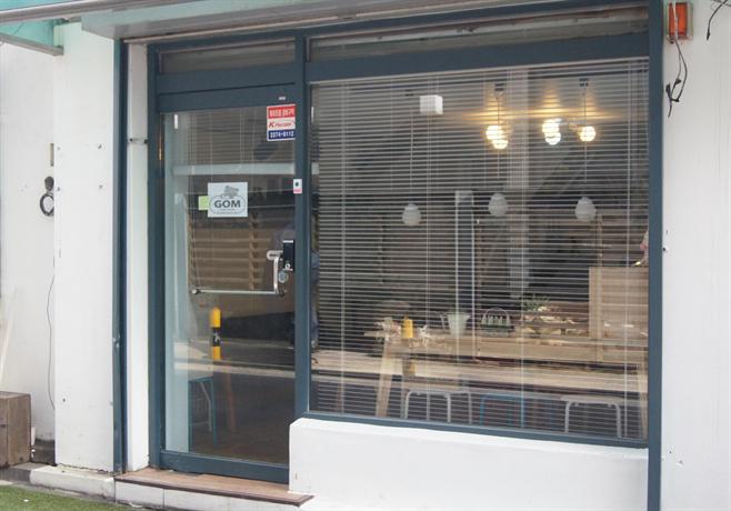 Gom Hostel Myeongdong