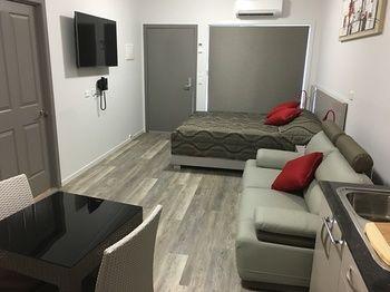 Athena Motel Apartments Toowoomba