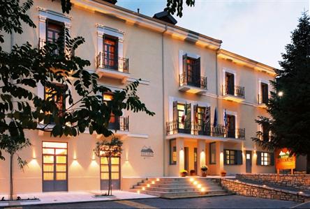 Helmos Hotel