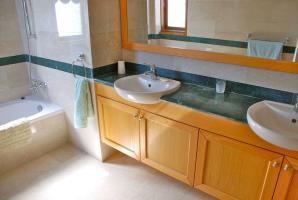 2 Br Villa Althea