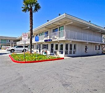 Motel 6 Hayward