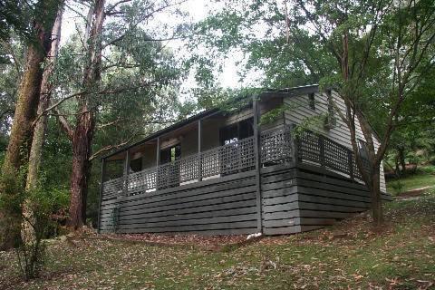 Hill 'n' Dale Farm Cottages Melbourne