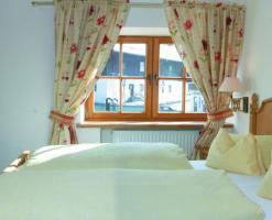 Villa Gartenhaus Dengg sleeps 4