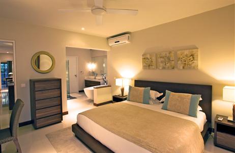 Leora Beachfront Apartments