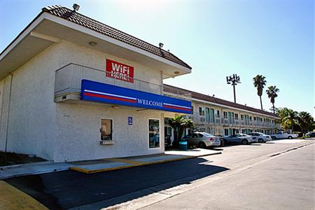 Motel 6 Costa Mesa