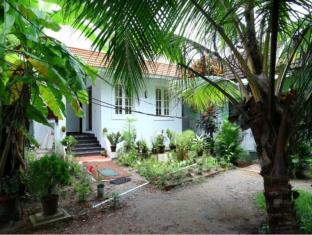 Coconut Grove Homestay