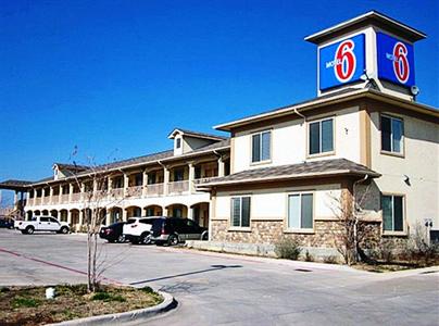 Motel 6 Rhome