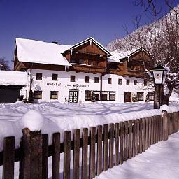 Gutshof zum Schluxen