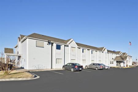 Americas Best Value Inn & Suites Ada