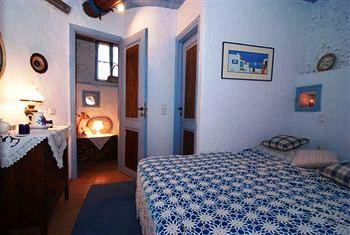 Windmill Suites Livadi