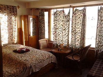 Hotel Palestine Pahalgam