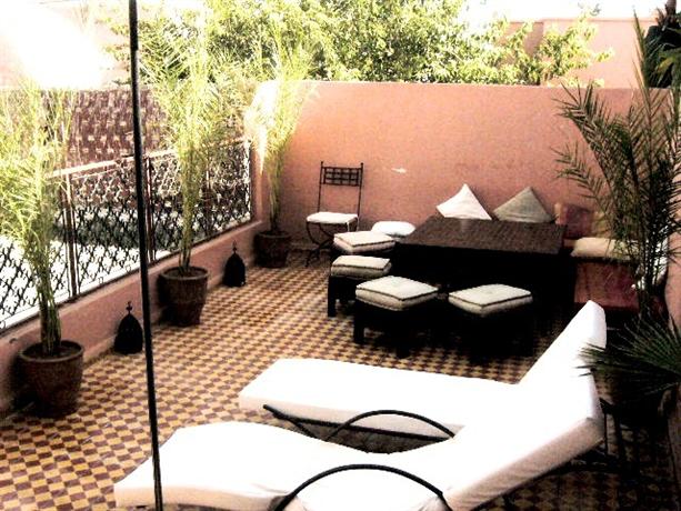 Auberge Riad Douzi