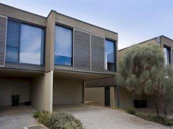 Anglesea Surf Beach Apartments