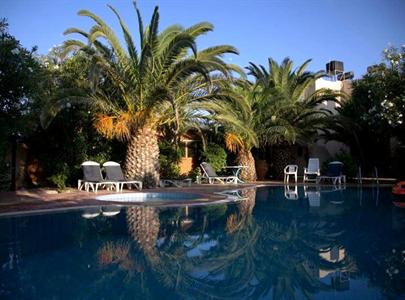 Okeanis Apartments Koutsouras