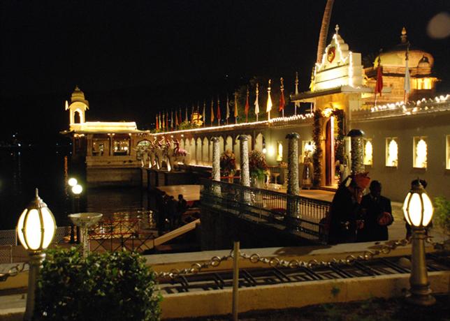 Jagmandir Island Palace Hotel Udaipur