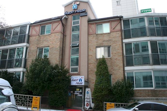 Kimchee Downtown Guesthouse