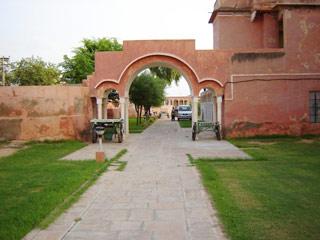 Mukundgarh Fort Hotel