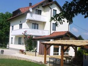 Apartments Kristina Dreznik Grad