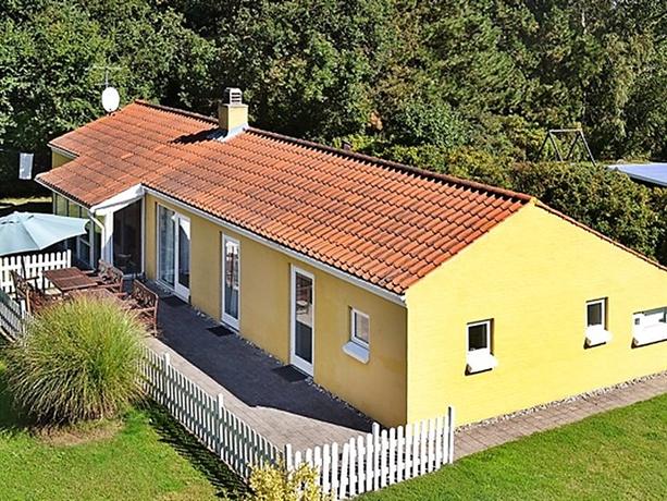 Four-Bedroom Holiday home in Tranekaer 4