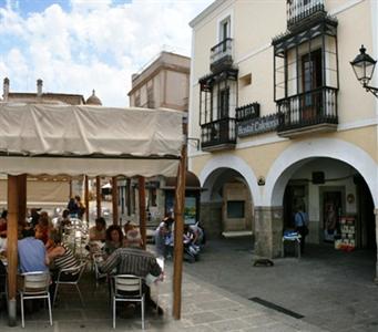 Nuria Hostal Trujillo Spain