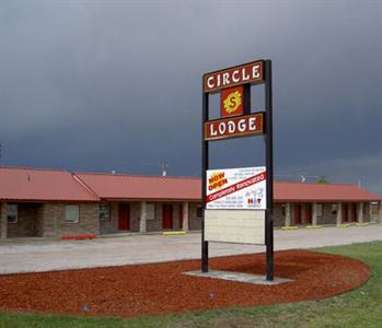 Circle S Lodge